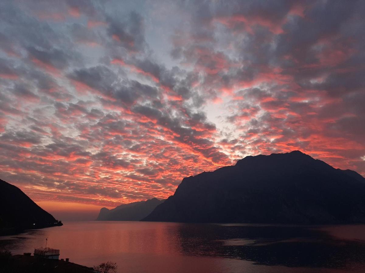 Vistalago Torbole Torbole Sul Garda Eksteriør bilde